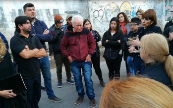 Reunión entre vecinos y funcionarios provinciales por demoras en la adjudicación de viviendas del barrio Tiro Federal