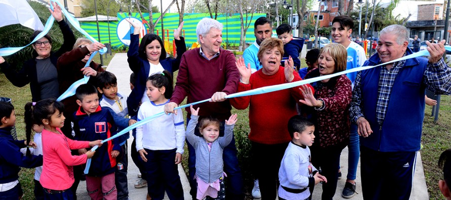 Se inauguró la nueva Plaza “Madre Teresa” ubicada en Pasteur y Payró