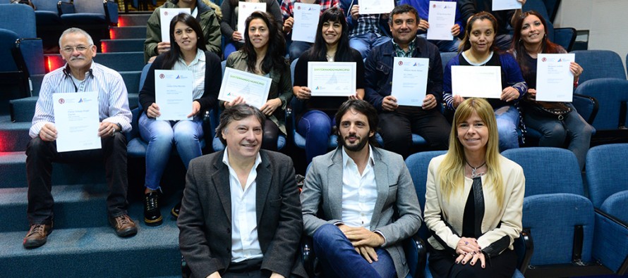 Se entregaron diplomas a los estudiantes que finalizaron la diplomatura “Gestión del Deporte” en el CUM