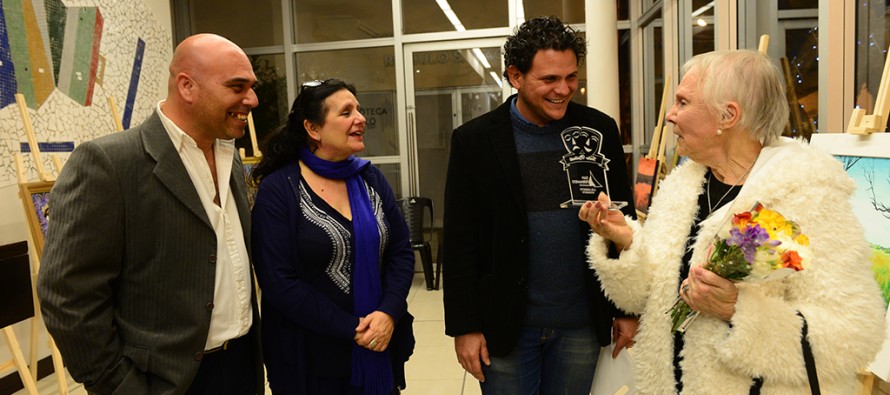 La artista sanfernandina María Eugenia Wippich es homenajeada en el Teatro Martinelli