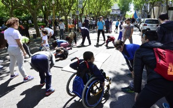 Se realizó un encuentro de discapacidad con actividades deportivas en Plaza Mitre