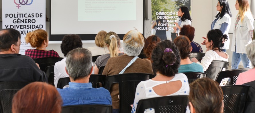 El área de Políticas de Género y Diversidad Sexual capacitó a referentes de Alcohólicos Anónimos
