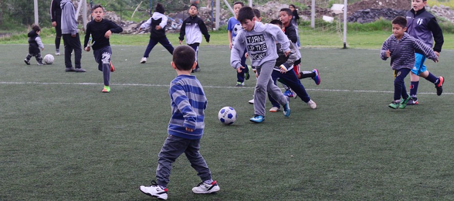 Entrega de materiales deportivos y de entrenamiento al Club Santa Catalina