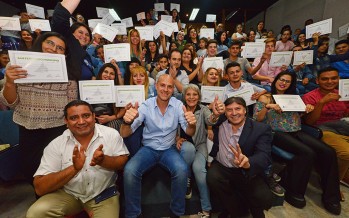 Entrega de diplomas a más de 300 jóvenes que finalizaron el curso de “Introducción al Trabajo”