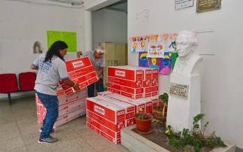 Entrega de equipos de calefacción a la Primaria Nº 21 y Secundaria Nº 10