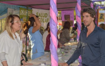 La Sacha Fuga cerró la conmemoración del Día Internacional de la No Violencia Contra la Mujer en la Plaza del Bicentenario