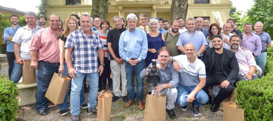 Agasajo a los periodistas locales en la Quinta El Ombú