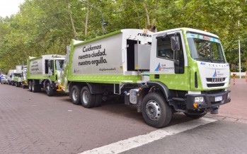 Cuatro nuevos camiones para la flota municipal