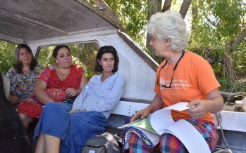 Se llevó a cabo el primer taller de poesía flotante en la Biblioteca Genoveva