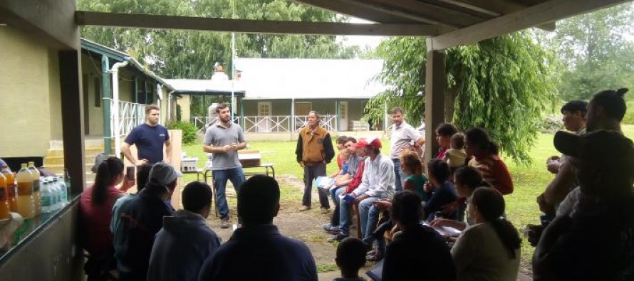 Capacitación y entrega de equipamiento para energía solar en la tercera sección del Delta