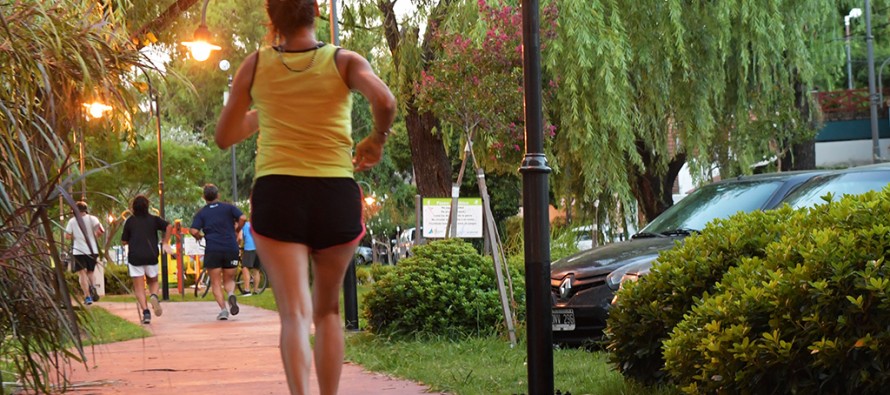 Paseos aeróbicos: la opción de los que eligen realizar deporte al aire libre