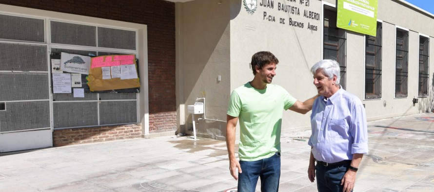 Última etapa de renovación de la Primaria N° 21 y Secundaria N° 10