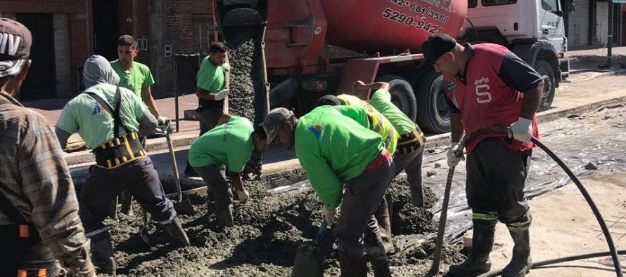 Renovación del pavimento en Avellaneda y Málaga