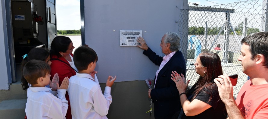 Homenaje a Beatriz João Luis por su aporte en la construcción de una estación de bombeo en el Río Luján