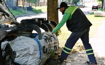 Remoción de bolsones de escombros en el barrio Villa Federal