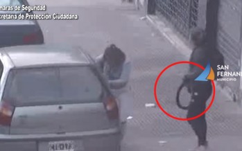 Detuvieron a dos mujeres que robaron el interior de un auto estacionado sobre la avenida Avellaneda