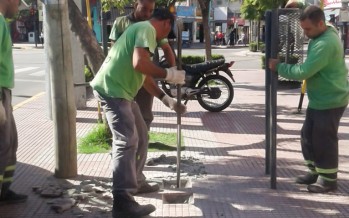 Comenzó la primera etapa de renovación del mobiliario urbano desde Sobremonte hasta la avenida Avellaneda