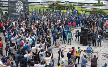 Trabajadores de FATE cortaron el Acceso Tigre en defensa de sus puestos de trabajo