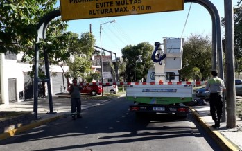 Nuevo cartel delimitador de alturas máximas en Villa Jardín