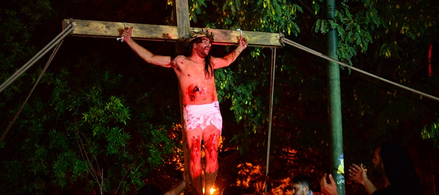 Mañana se conmemorará el tradicional Vía Crucis en la Plaza Carlos Gardel