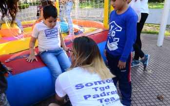 Jornada por el Día Mundial de la Concientización del Autismo en Plaza Mitre