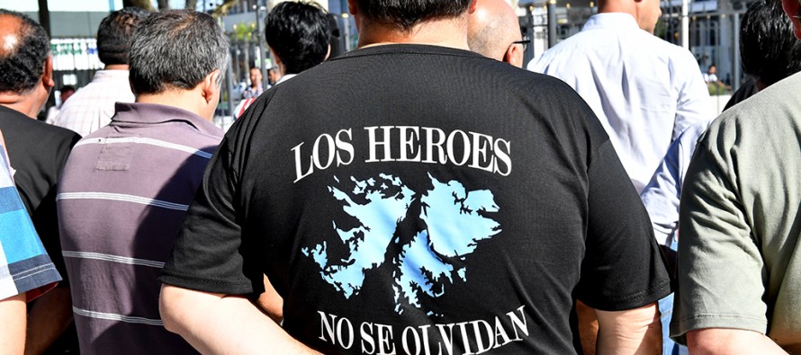 En la plaza Ex Combatientes de Malvinas se realizó el homenaje a veteranos y caídos