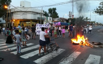 Familiares, amigos y vecinos de María Luján Bravo realizaron una marcha en reclamo de justicia