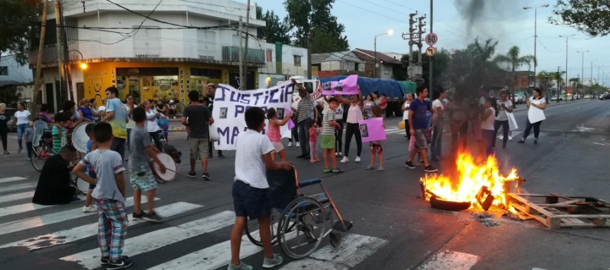 Familiares, amigos y vecinos de María Luján Bravo realizaron una marcha en reclamo de justicia