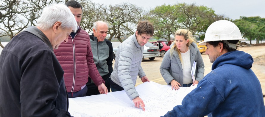 Avanzan las obras de renovación de la Costanera Municipal