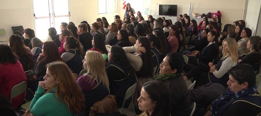 Capacitaciones de salud en el aula para docentes de jardines maternales municipales