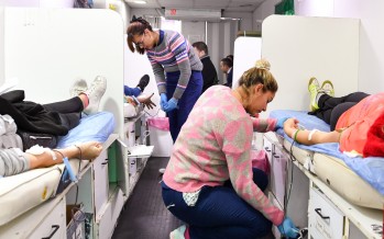 Jornada de donación de sangre en la Plaza Mitre