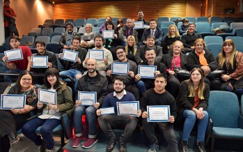 Los jóvenes capacitados en oficios digitales recibieron sus diplomas en el Centro Universitario Municipal