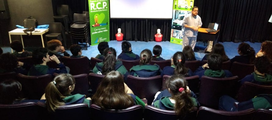 Capacitación en RCP en el Colegio San Martín de Tours