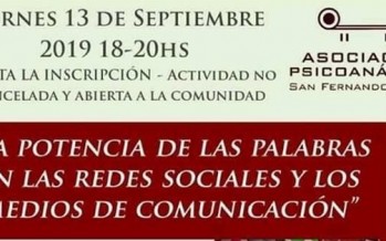 Conferencia sobre redes sociales y medios de comunicación en el Centro Universitario Municipal