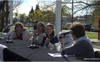En el Día Internacional del Detenido-Desaparecido se realizó una radio abierta en la Plaza Bicentenario