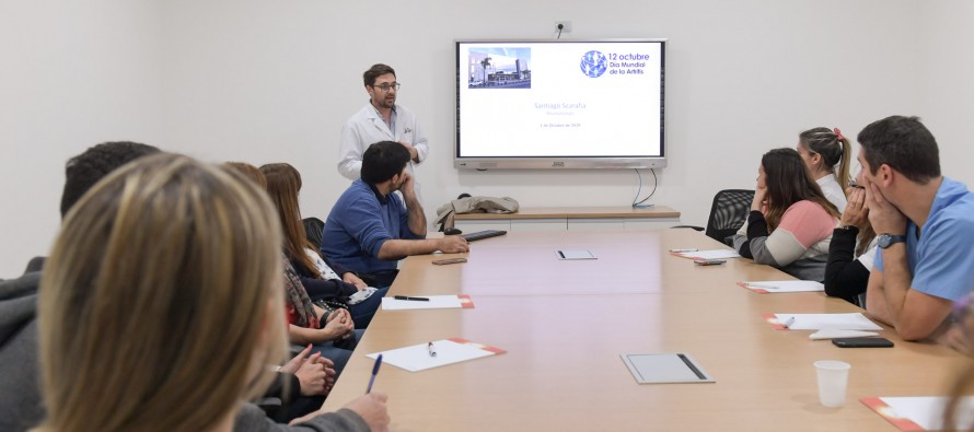 Capacitación sobre artritis reumatoidea en el Hospital Municipal