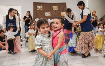 Los jardines maternales municipales festejaron el Día de la Tradición en Don Mariano