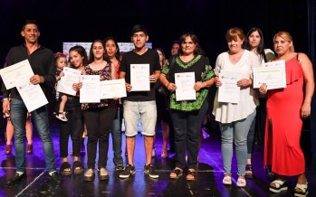 Un nuevo grupo de egresados del Centro Universitario Municipal recibió sus diplomas