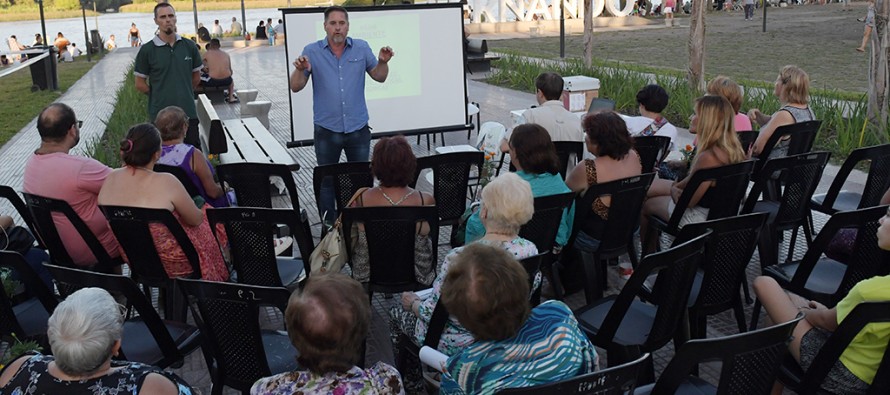 En la Costanera Municipal se realizó una charla de concientización ambiental