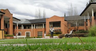 Encuesta UdeSA: insatisfacción generalizada, paridad electoral y creciente preocupación económica