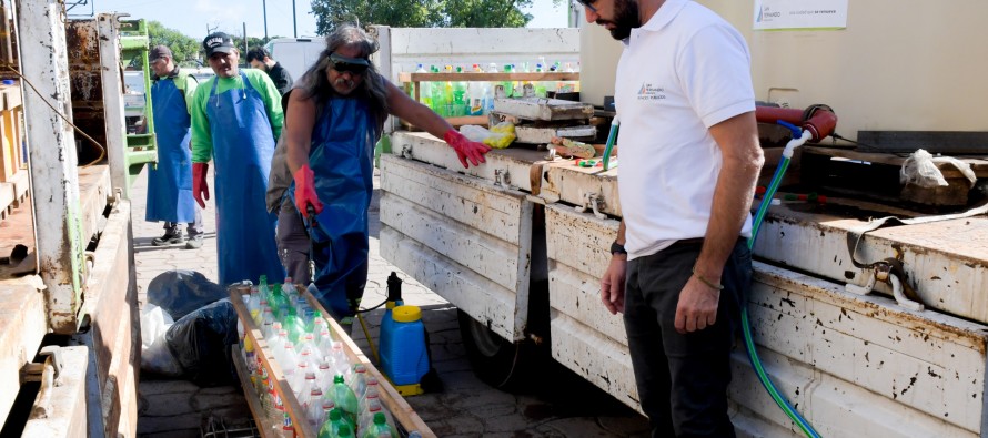 ‘Sanfer Recicla’ entrega lavandina en los barrios ante la emergencia sanitaria