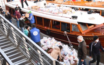 Operativo solidario para entregar el Servicio Alimentario Escolar a las escuelas del Delta