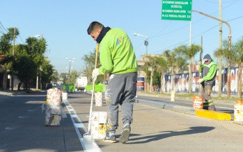 El Municipio continúa la parquización y el mantenimiento de las avenidas
