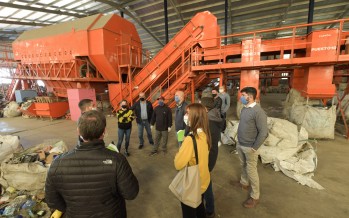 Funcionarios de San Fernando visitaron la planta EcoPunto de Avellaneda y compartieron experiencias