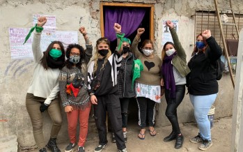 Ni Una Menos: Mumalá San Fernando realizó una olla popular en el barrio Hardoy