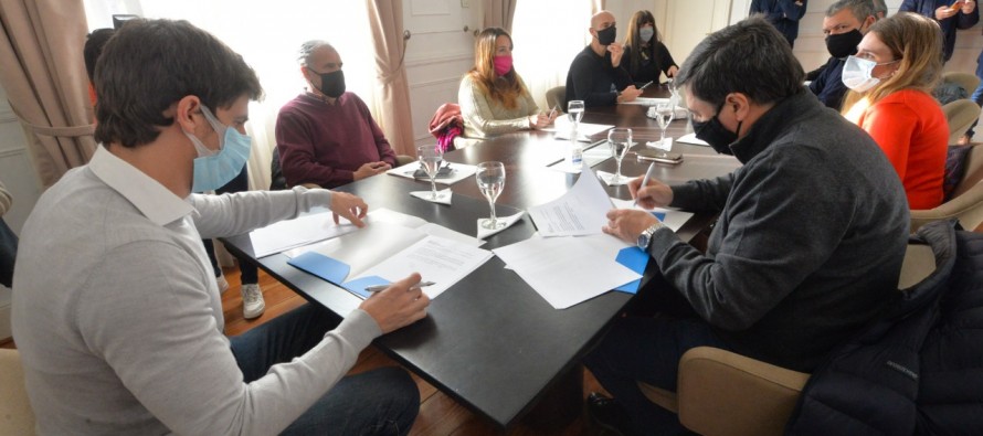 Acuerdos con el Ministerio de Desarrollo Social para la reactivación laboral y el cuidado infantil