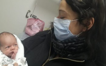 Dieron de alta a los dos bebés del Hospital Cordero que tuvieron COVID-19