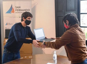 3 juan andreotti entrega netbooks