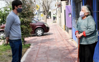 El municipio renueva veredas y mobiliario urbano en barrio San Jorge