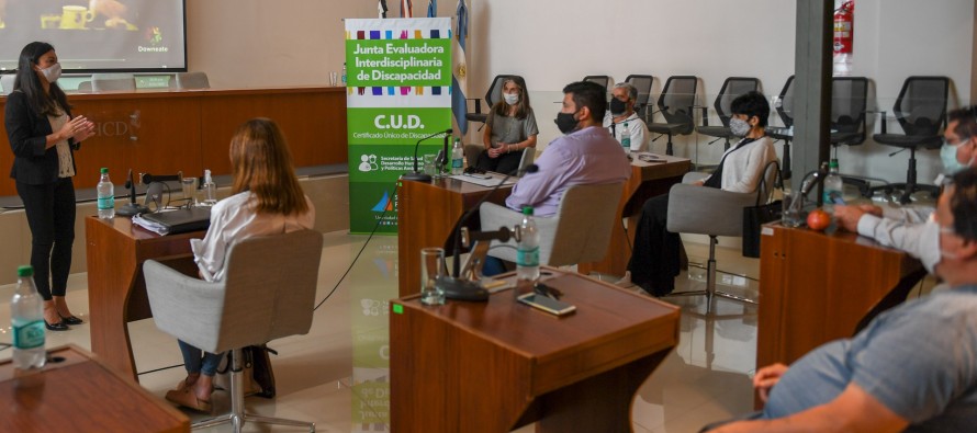 Capacitación a concejales para optimizar la atención de las personas con discapacidad